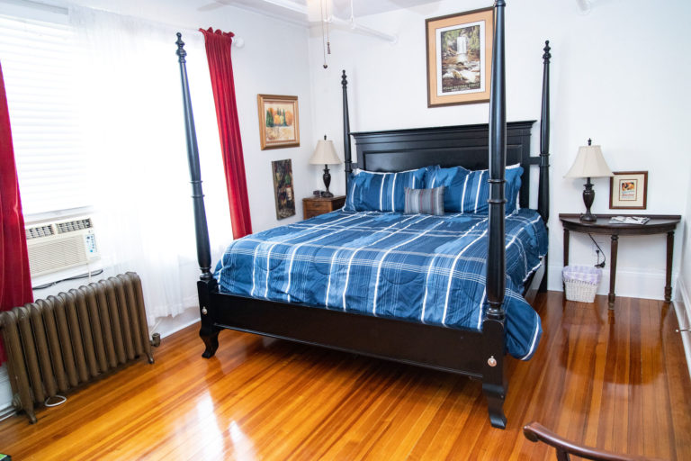 Room 10.jpg1  768x512