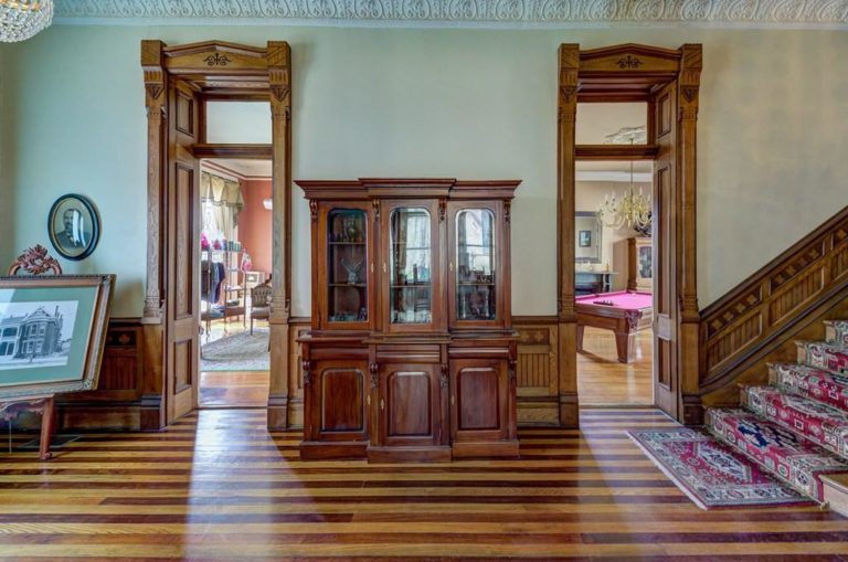 Front parlors 768x509