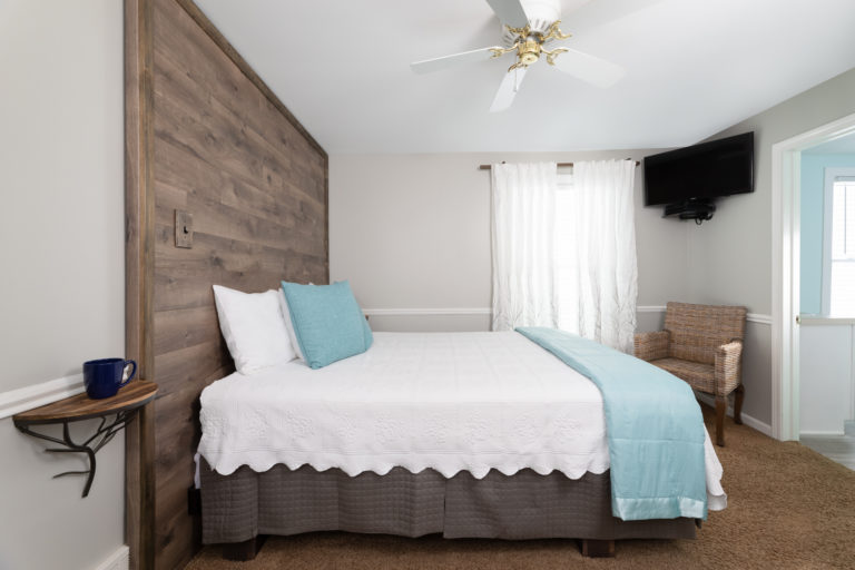 Looking Glass 5940 768x512