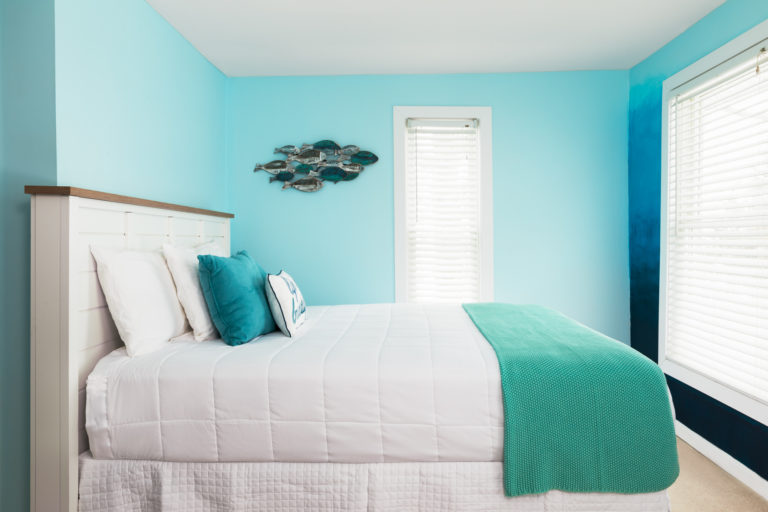 Looking Glass 6552 768x512