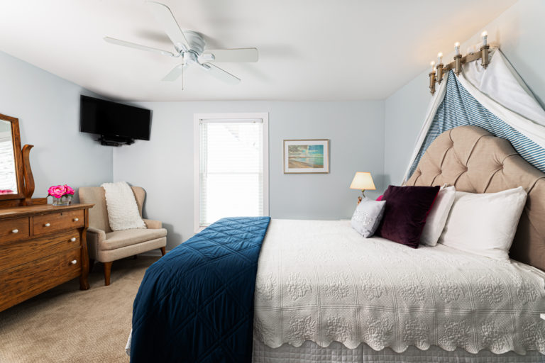 Looking Glass 6621 768x512