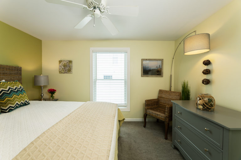 Looking Glass 6700 768x512