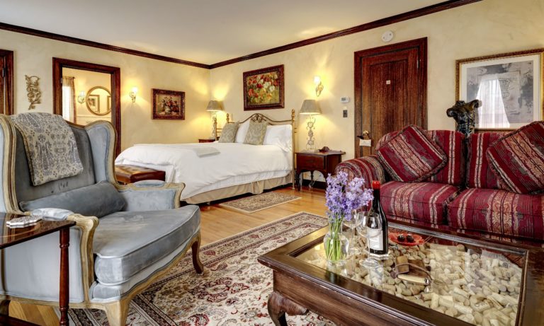 Tuscan Suite towards Door 768x461