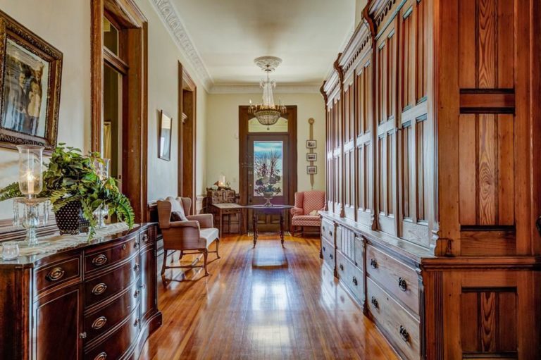 Upper hallway 2 768x511