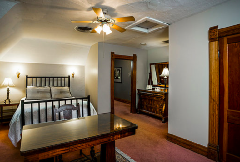 lincoln bed and breakfast 05 768x518