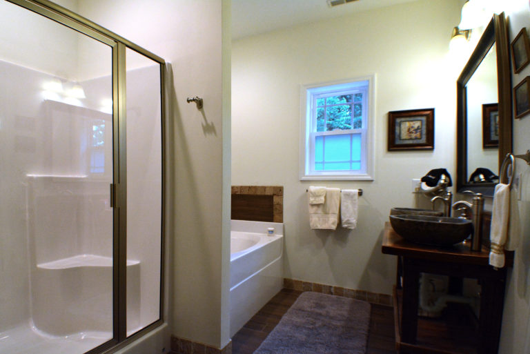 Monarch New 2 Bath WS 2400x1600 SFC 1754EC 768x513