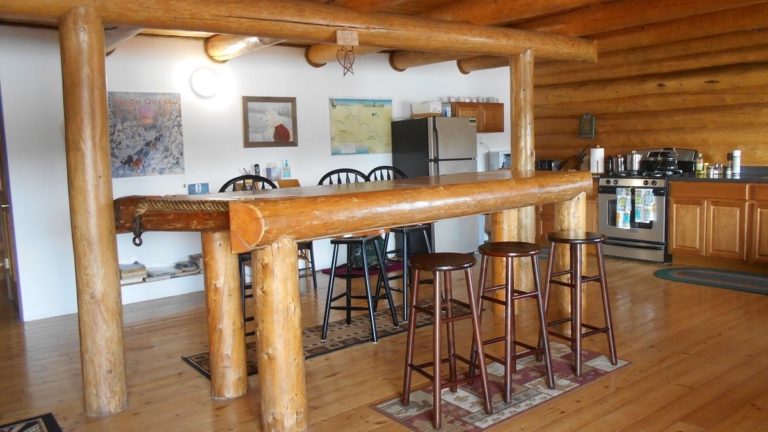 remote alaska bed and breakfast 02 768x432