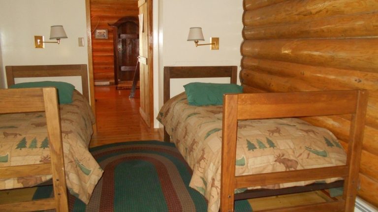remote alaska bed and breakfast 07 768x432