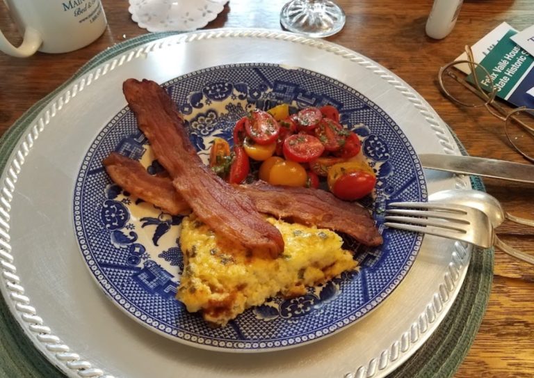 main street inn breakfast1 768x543