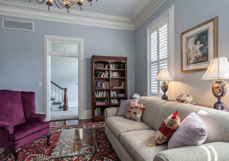 main street inn parlor2 768x541