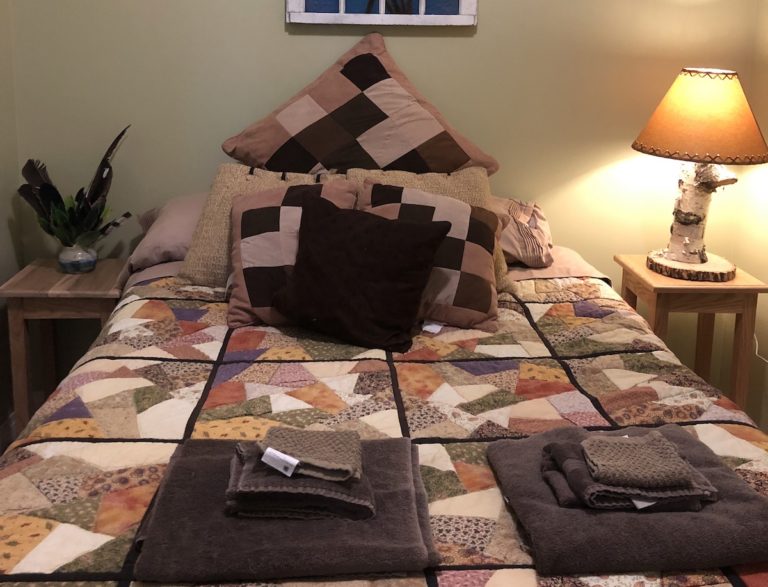 lake winnipeg east beach bed and breakfast 09 768x587